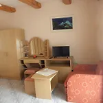 Kristaly Apartman *