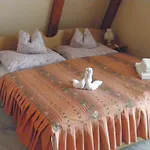 Bed and breakfast Kristaly Apartman *