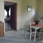 Kristaly Apartman *
