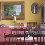 Kristaly Apartman