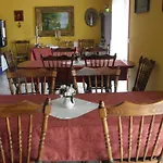 Kristaly Apartman Bed and breakfast *