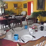 Kristaly Apartman Bed and breakfast *