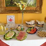 Kristaly Apartman Bed and breakfast *