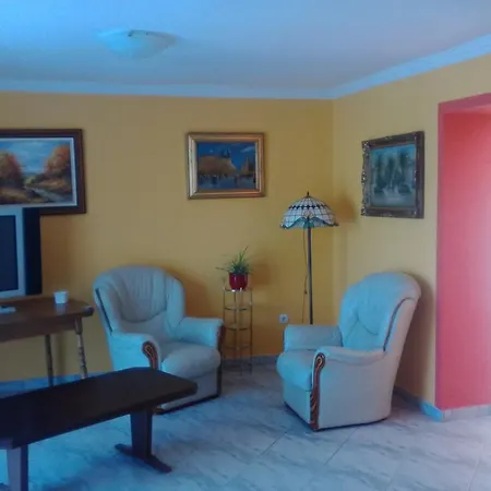 Kristaly Apartman * Heviz