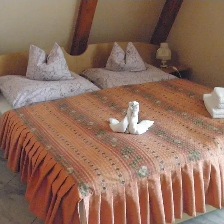 Panzió Kristaly Apartman *