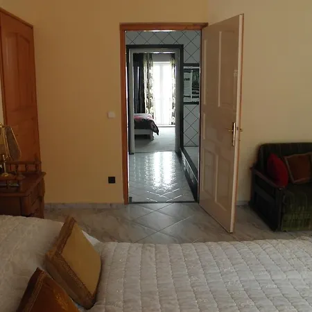Kristaly Apartman * Heviz