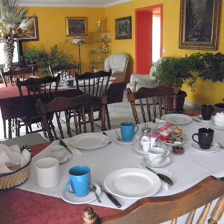 Kristaly Apartman Panzió *