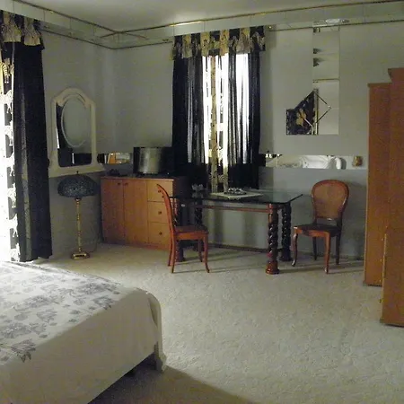 Kristaly Apartman * Héviz