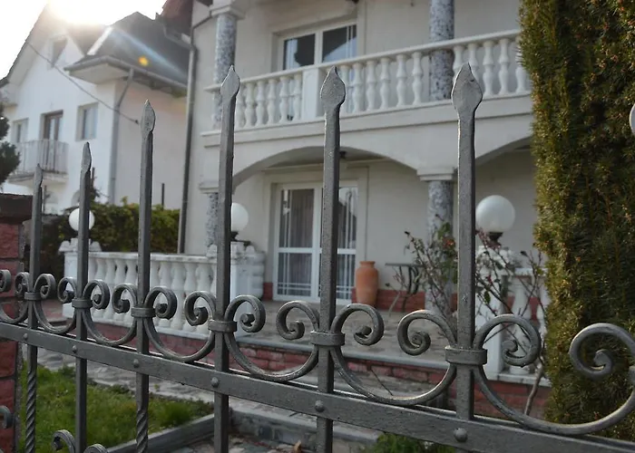 Kristaly Apartman * Hévíz