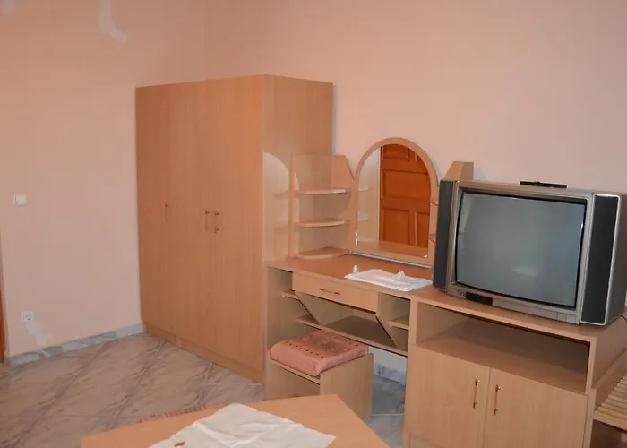 住宿加早餐酒店 Kristaly Apartman Hévíz