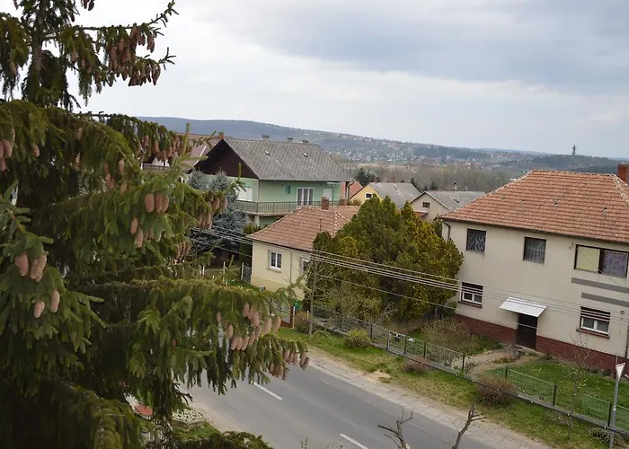 Kristaly Apartman * Hévíz