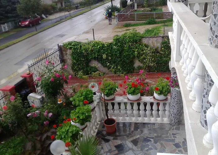 לינה וארוחת בוקר Kristaly Apartman