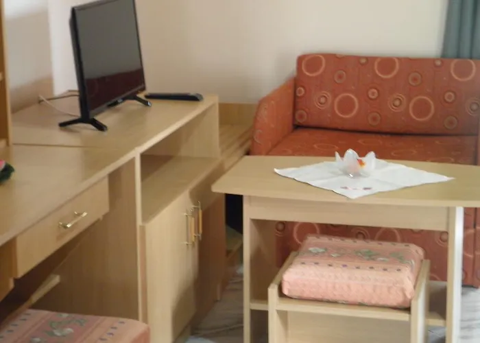 Bed & Breakfast Kristaly Apartman