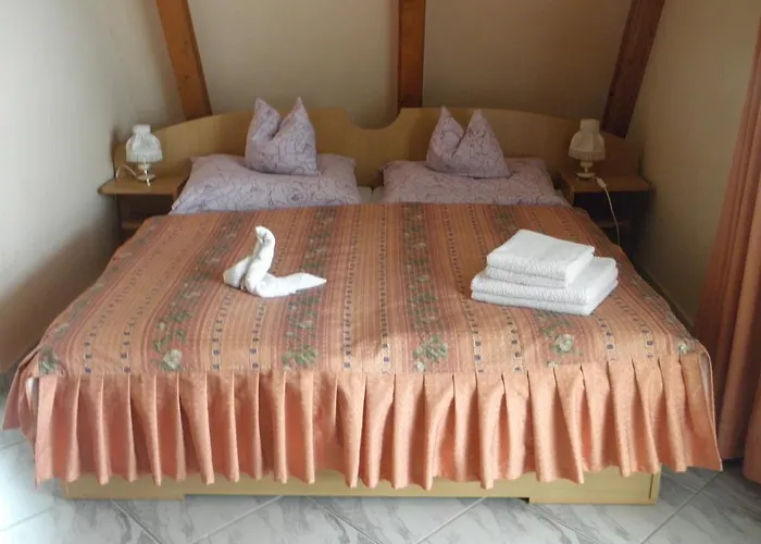 Bed & Breakfast Kristaly Apartman