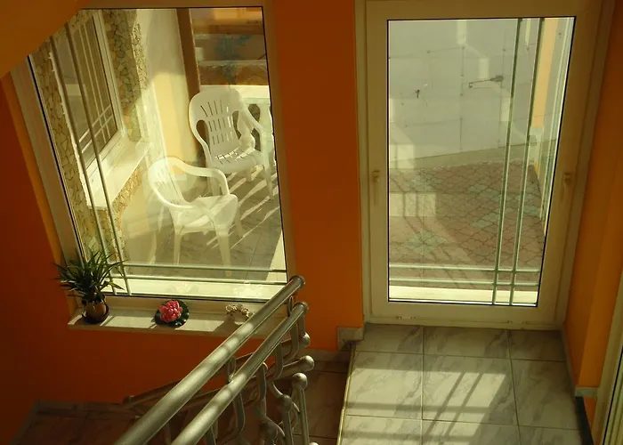 לינה וארוחת בוקר Kristaly Apartman