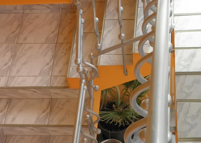 Kristaly Apartman לינה וארוחת בוקר *