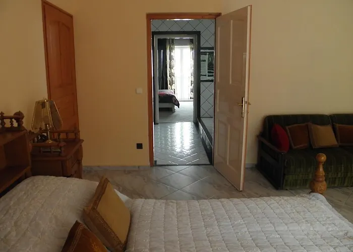 Kristaly Apartman * Hévíz